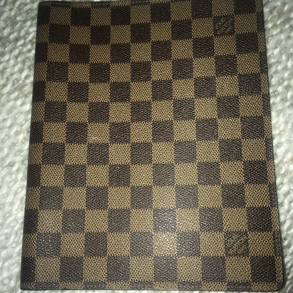 Louis Vuitton Handbags - Authentic Louis Vuitton Agenda Cover 9x7